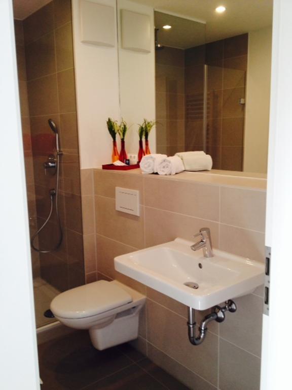 Dock1 Hotell Regensburg Rum bild